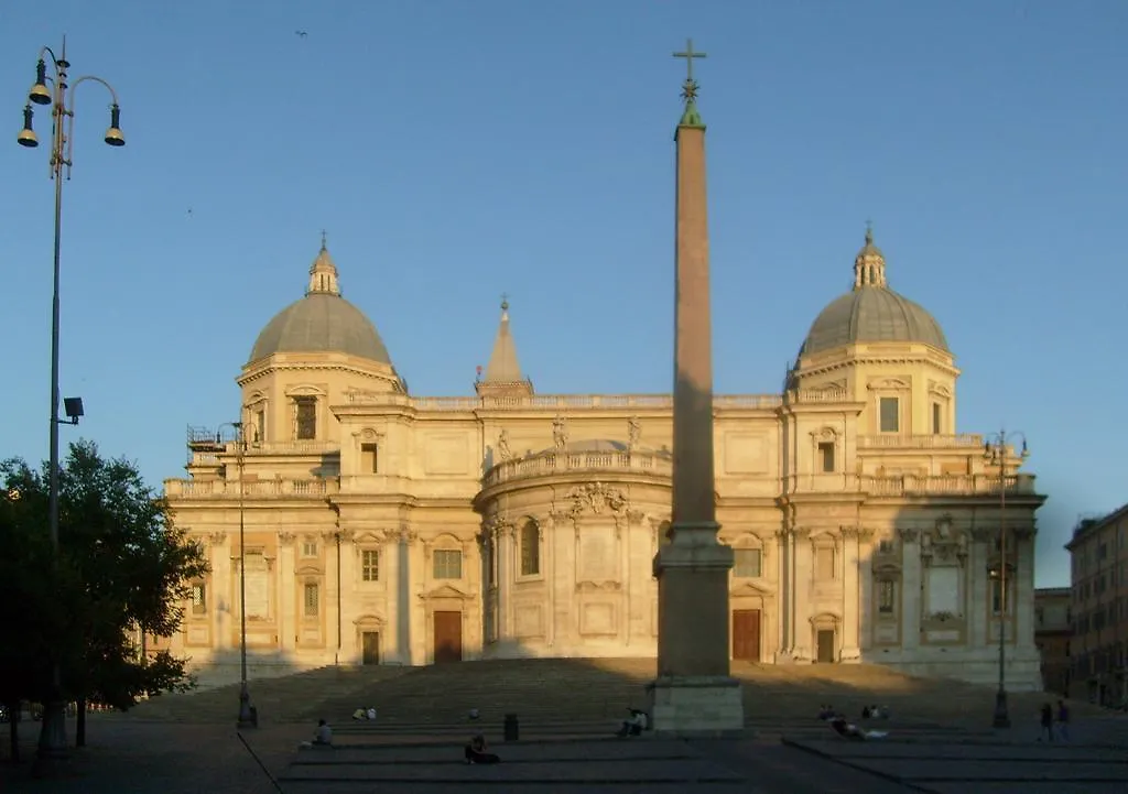 Viale Del Colosseo Bed & Breakfast Rome