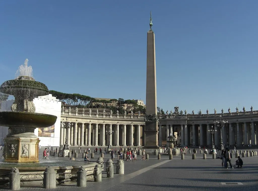 Viale Del Colosseo Bed & Breakfast Rome